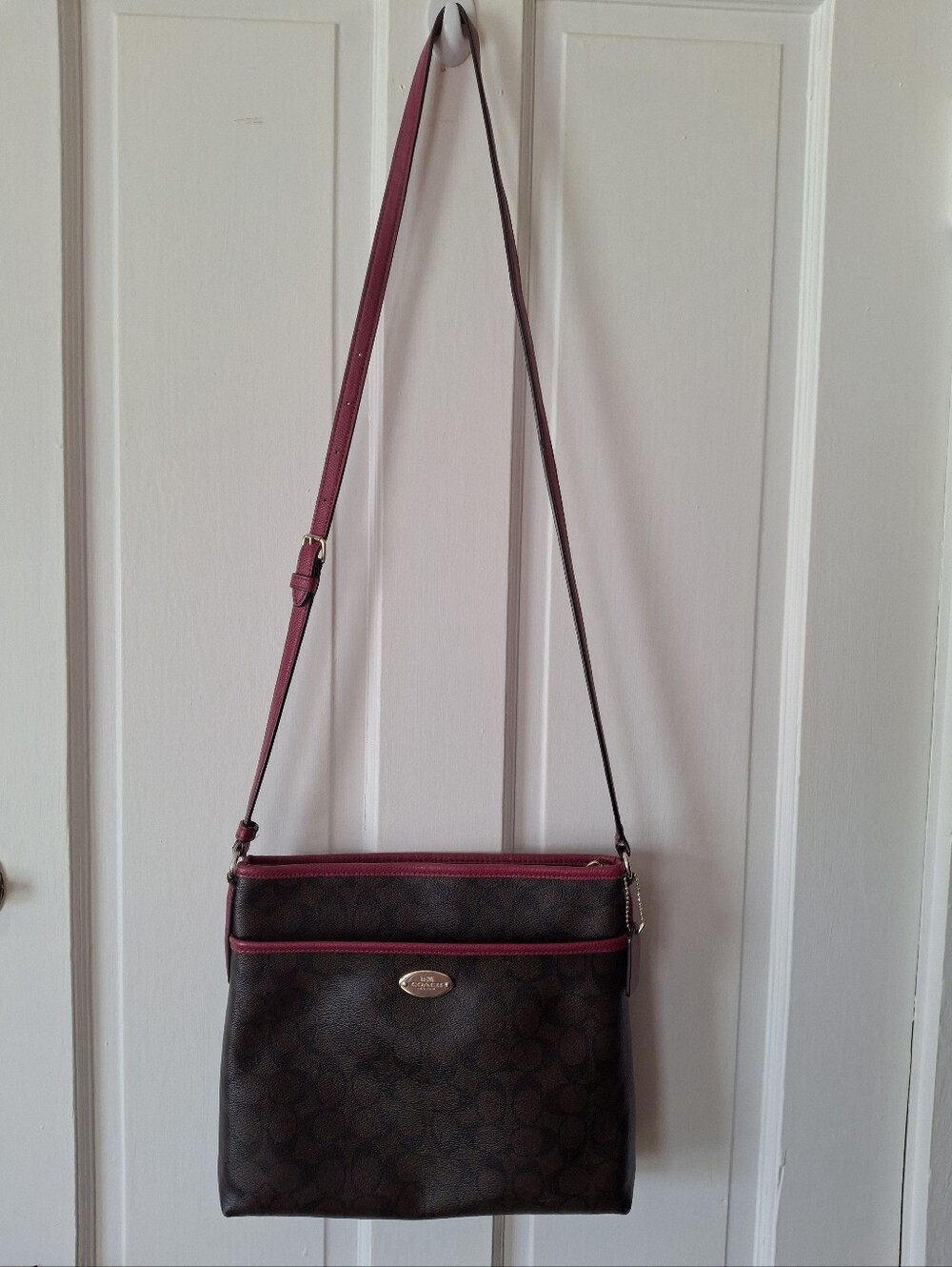 Coach Brown Signature File Crossbody Bag with Raspberry Trim